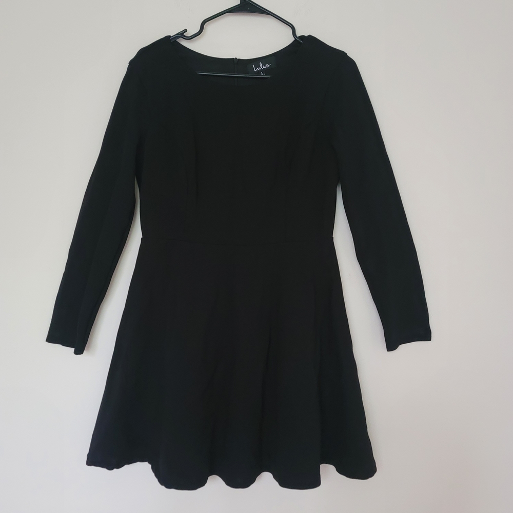 Lulus Sz L Black Fit & Flare Mini Dress Long Sleeve Scoop Neck Made in USA Chic